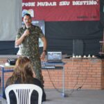 A Fanfarra 7º Regimento de Cavalaria Mecanizado (7º RC Mec), “Regimento Brigadeiro Vasco Alves Pereira”, realizou apresentações na Escola Estadual de Ensino Médio Dr. Hector Acosta e no Centro Beneficente Maria Abegahir. Na oportunidade, a fanfarra do 7º RC Mec, cumprindo o previsto no Programa “Portas Abertas”, constante nas Diretrizes de Comunicação Social do Exército e sob a regência do 1º Tenente Claudio Paz Fagundes, tocou músicas MPB e tradicionalistas, contribuindo de maneira significativa para o sucesso daquele evento. Na escola  Hector Acosta, foi ministrada uma palestra institucional aos pais e alunos daquela escola, contemplando as atividades festivas alusivas ao aniversário daquela Instituição de Ensino. De acordo com o comandante, Rafael Polinício Lanza Braga, o aspirante a oficial Júlio César de Oliveira Buonafina Brillantino ministrou uma palestra institucional, englobando assuntos relativos ao ingresso na Força, atividades operacionais e subsidiárias desenvolvidas pelo Exército Brasileiro, contribuindo de maneira significativa para o sucesso daquele evento.