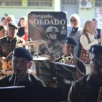 A Fanfarra 7º Regimento de Cavalaria Mecanizado (7º RC Mec), “Regimento Brigadeiro Vasco Alves Pereira”, realizou apresentações na Escola Estadual de Ensino Médio Dr. Hector Acosta e no Centro Beneficente Maria Abegahir. Na oportunidade, a fanfarra do 7º RC Mec, cumprindo o previsto no Programa “Portas Abertas”, constante nas Diretrizes de Comunicação Social do Exército e sob a regência do 1º Tenente Claudio Paz Fagundes, tocou músicas MPB e tradicionalistas, contribuindo de maneira significativa para o sucesso daquele evento. Na escola  Hector Acosta, foi ministrada uma palestra institucional aos pais e alunos daquela escola, contemplando as atividades festivas alusivas ao aniversário daquela Instituição de Ensino. De acordo com o comandante, Rafael Polinício Lanza Braga, o aspirante a oficial Júlio César de Oliveira Buonafina Brillantino ministrou uma palestra institucional, englobando assuntos relativos ao ingresso na Força, atividades operacionais e subsidiárias desenvolvidas pelo Exército Brasileiro, contribuindo de maneira significativa para o sucesso daquele evento.