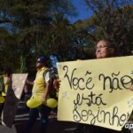 Na manhã desta segunda-feira (5), o centro de Atenção Psicossocial I e AD (Caps I e AD), realizou a abertura oficial da atividades alusivas ao Setembro Amarelo o mês de valorização da vida. A caminhada contou com o acompanhamento da banda marcial do Colégio Estadual Alceu Wamosy, desde a sede do Centro, localizado na rua Salgado Filho, até a prefeitura de Sant'Ana do Livramento, onde contou com a participação das equipes, dos pacientes e  dos familiares, e na sequencia com a fanfarra do 7º RC Mec encerrou o evento.   Acompanhe as próximas atividades que serão realizadas pela Secretaria Municipal da Saúde em parceria com o Caps: